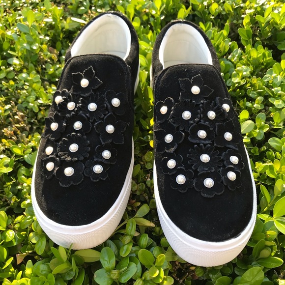 Marc Fisher Sneaker Slip On - Picture 5 of 13